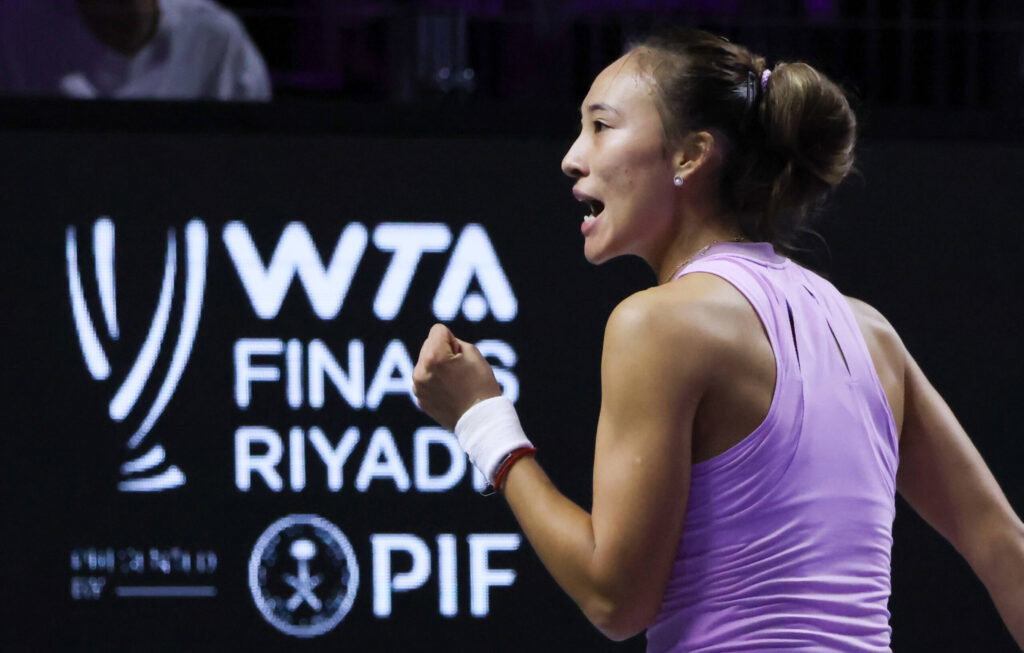241109 -- RIYADH, Nov. 9, 2024 -- Zheng Qinwen of China reacts during the semifinal match against Barbora Krejcikova of the Czech Republic at WTA, Tennis Damen Finals tennis tournament in Riyadh, Saudi Arabia, Nov. 8, 2024. SPSAUDI ARABIA-RIYADH-TENNIS-WTA FINALS-SEMIFINAL WangxHaizhou PUBLICATIONxNOTxINxCHN